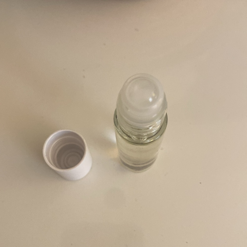 Malin + Goetz Dark Rum Perfume Oil .3 full oz. - Picture 3 of 4